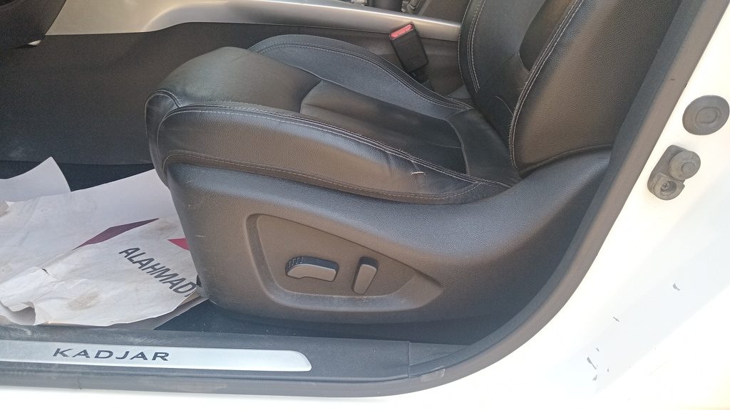 DRIVER SEAT SWITCHES