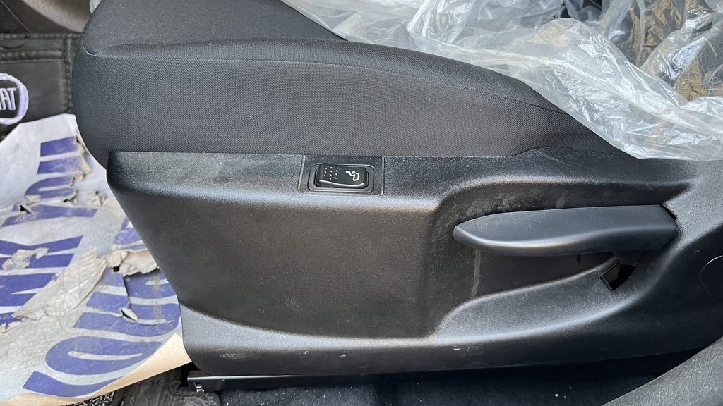 DRIVER SEAT SWITCHES