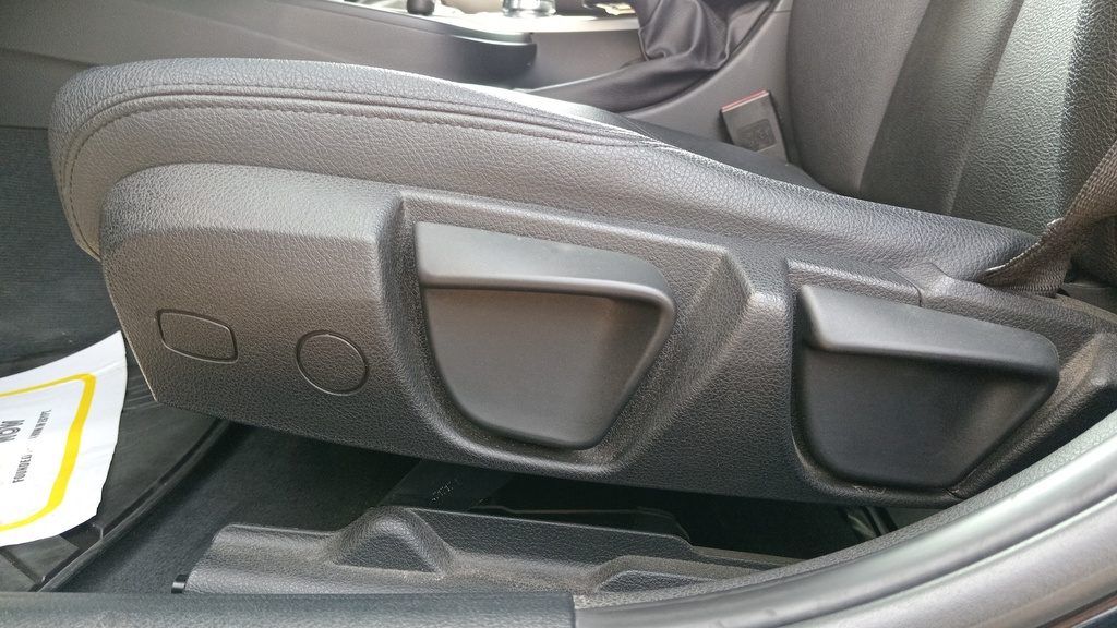 DRIVER SEAT SWITCHES