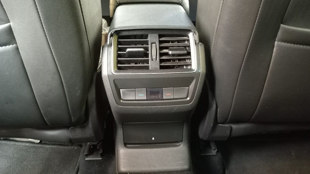 RR AC GRILL