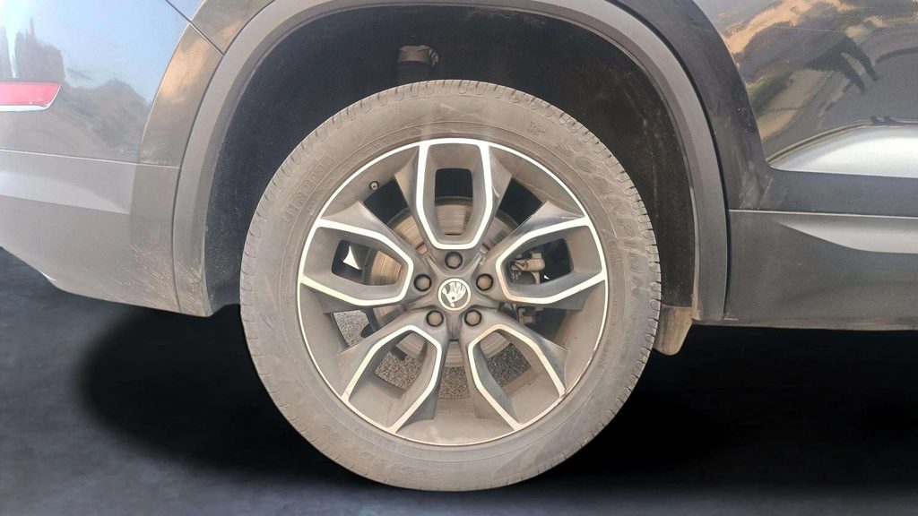 RR R TIRE